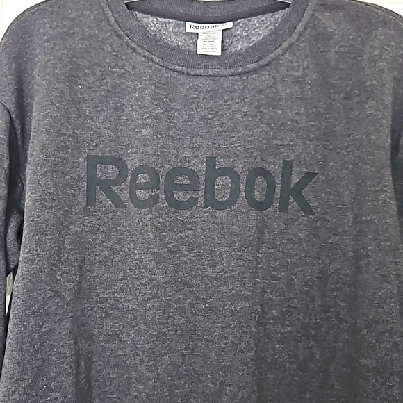 NWOT Reebok sweatshirt - Picture 3 of 5